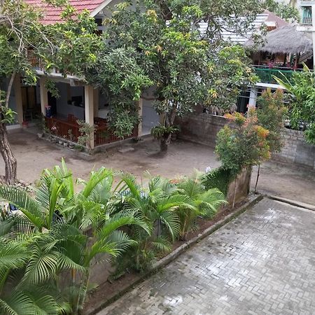 Kri Homestay Kuta  ภายนอก รูปภาพ