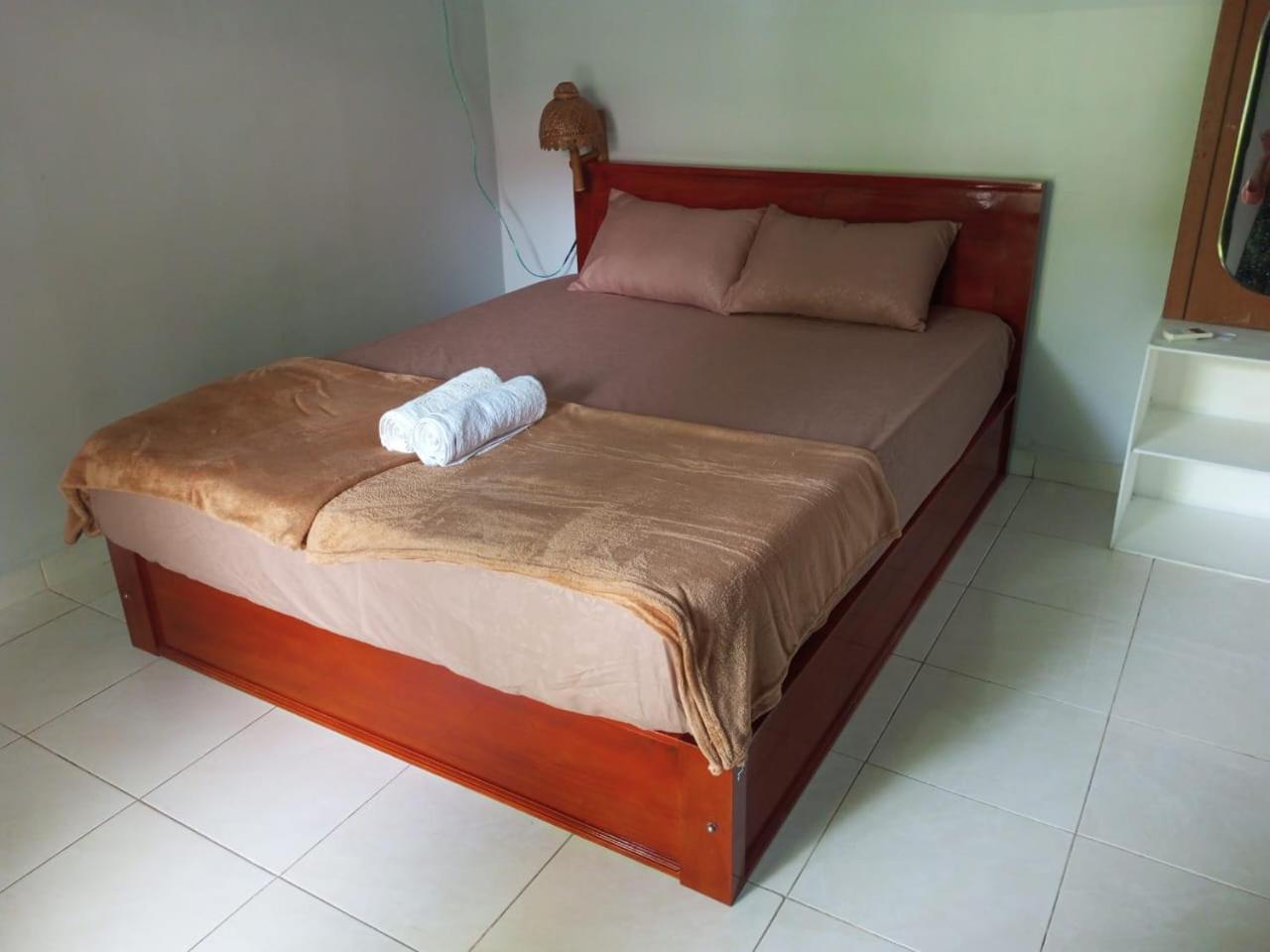 Kri Homestay Kuta  ภายนอก รูปภาพ